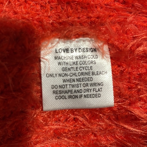 LOVE By Design fuzzy cropped sweater - Picture 7 of 7